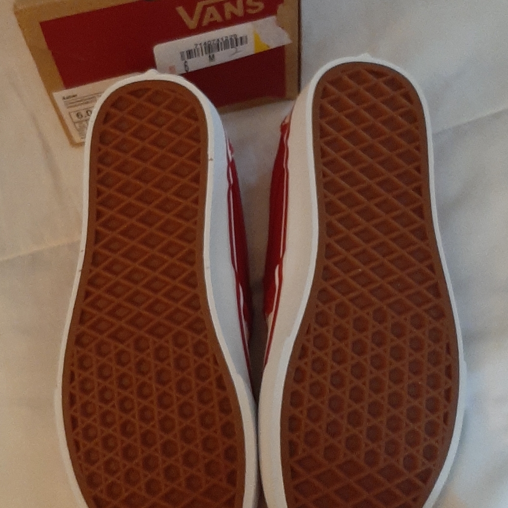 Shoes - Picture 5 of 5
